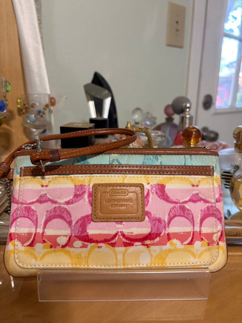 COACH WATERCOLOR LEATHERWARE WRISTLET
